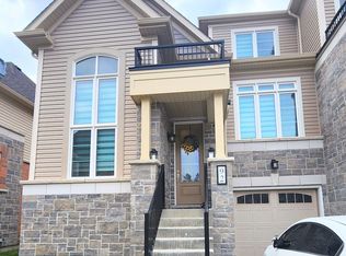 92 Lyall Stokes Cir, East Gwillimbury, ON L0G1M0