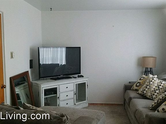 2nd image of 301 Monroe St NE #6577597