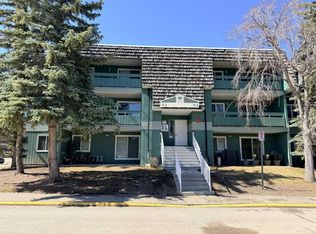315 E Southampton Dr SW #9302, Calgary, AB T2W 2T6