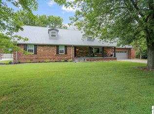 1602 Sycamore St, Murray, KY 42071