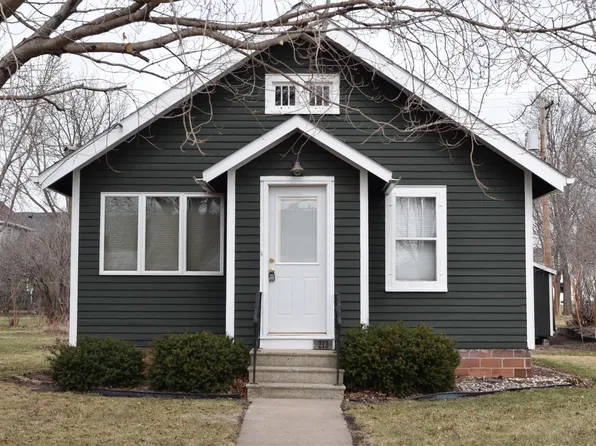 213 Brown St W, Comfrey, MN 56019