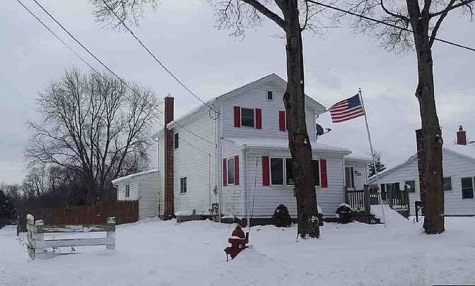 2nd image of 22 Jefferson St