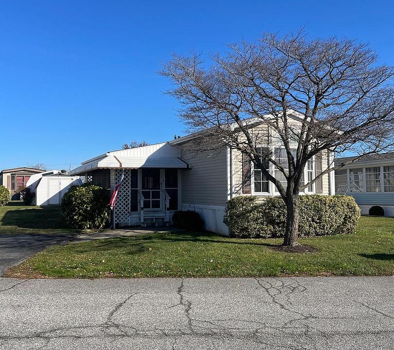 1st image of 1025 11th Ave #752