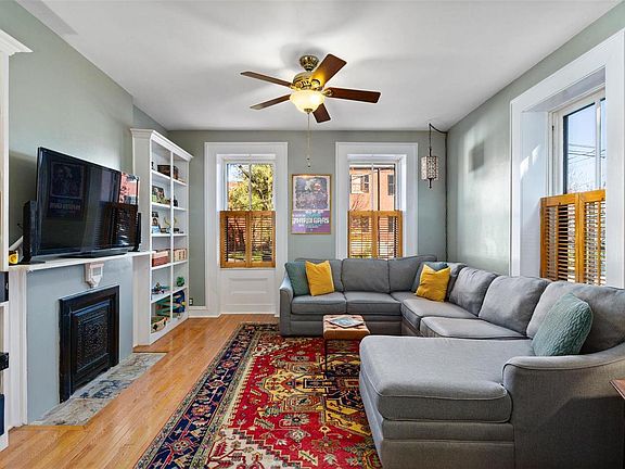 5th image of 1828 Lami St