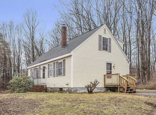 93 Broad St, Hollis, NH 03049