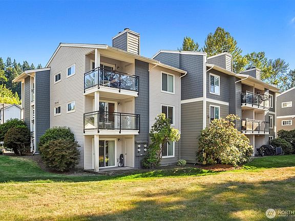 2nd image of 10838 E Riverside Drive #C203