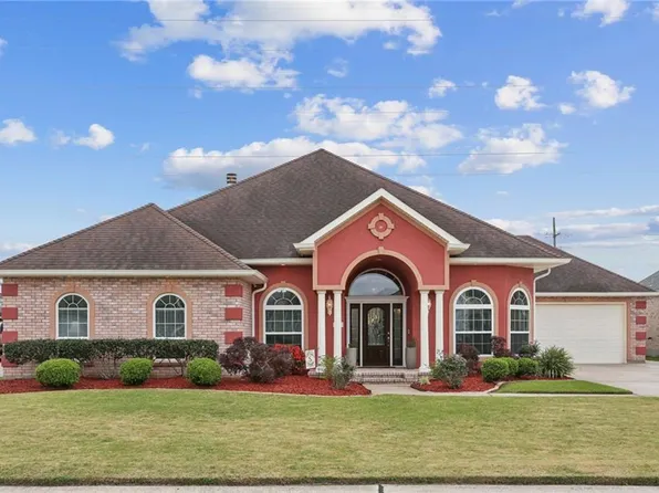 3430 Bridgewater Dr, Harvey, LA 70058
