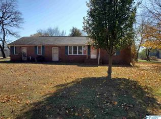 905 12th Ave NW, Arab, AL 35016