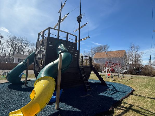 (undisclosed Address), Eastlake, OH 44095