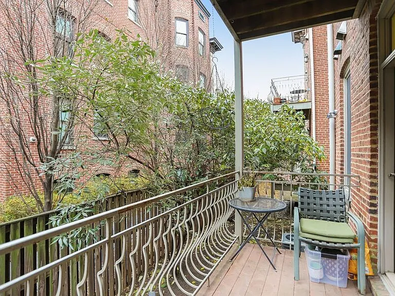1323 Clifton St NW #13 — Photo 29