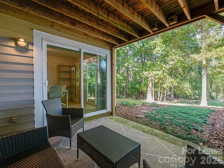 9006 Saint Thomas Ln — Photo 39