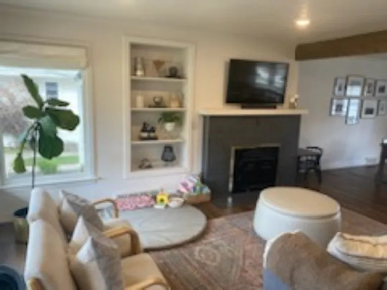 1115 E Club Ct — Photo 3