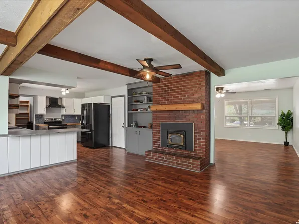 2452 Missouri St, Lawrence, KS 66046