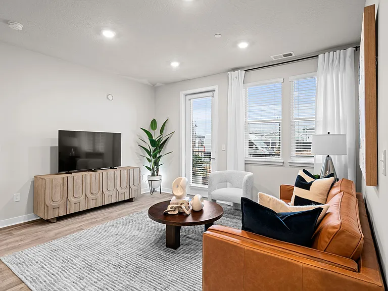 Northshore Apartments — Photo 26