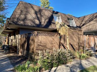 207 Summerwalk Cir, Chapel Hill, NC 27517