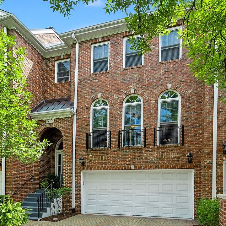 710 Campbell St, Geneva, IL 60134 Zillow