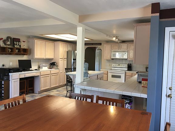 5th image of 1369 Barbara Dr