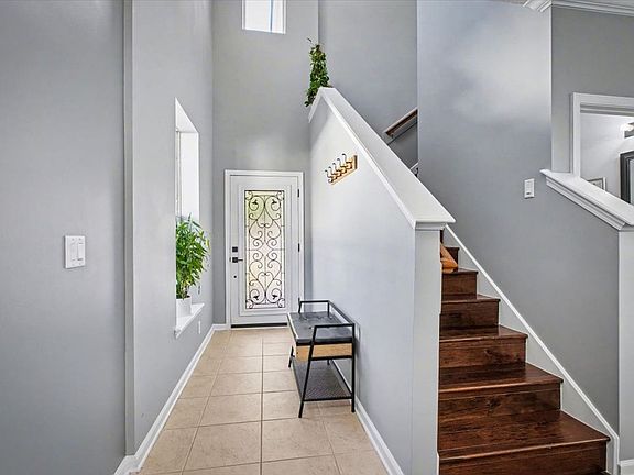 2nd image of 2327 Caney Oaks Dr