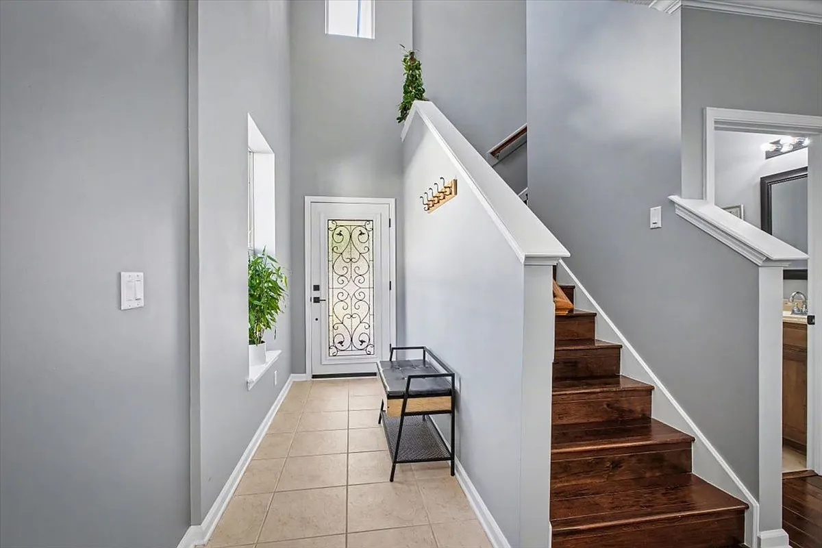 Building Photo - 2327 Caney Oaks Dr