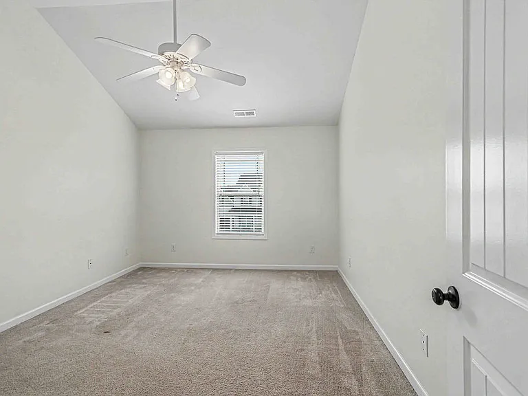 123 Saw Grass Dr — Photo 34
