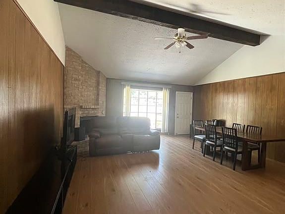 4th image of 3119 Jenny Dr