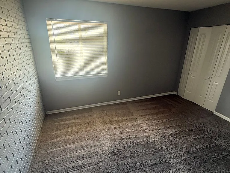 4011 Warwick Blvd — Photo 7