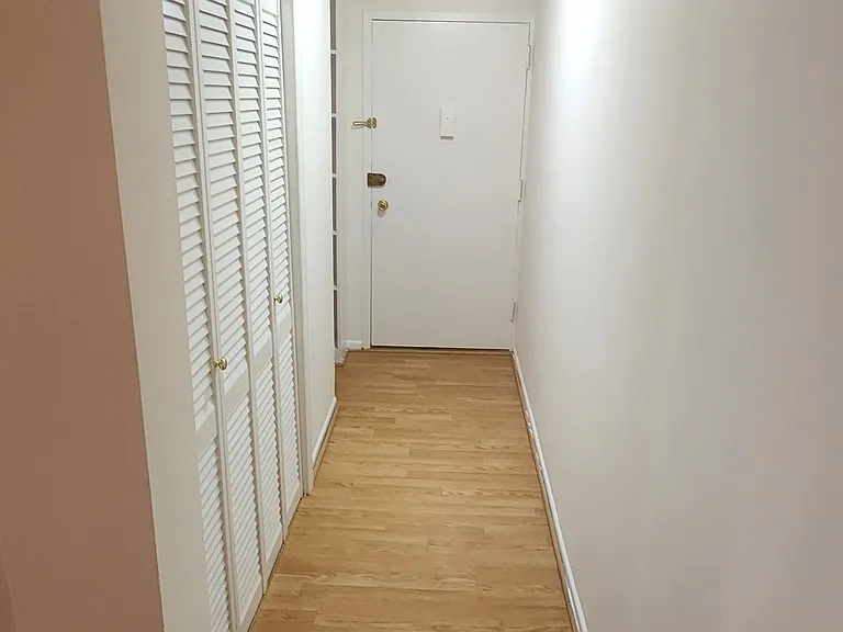 200 N Maple Ave #101 — Photo 20