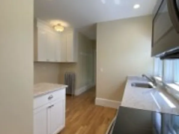 303 Tappan St, Brookline, MA