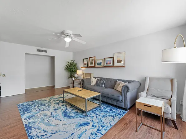 226 E Erie Dr Room 3, Tempe, AZ 85282