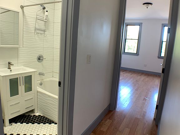 3rd image of 57 Bartlett St #3R