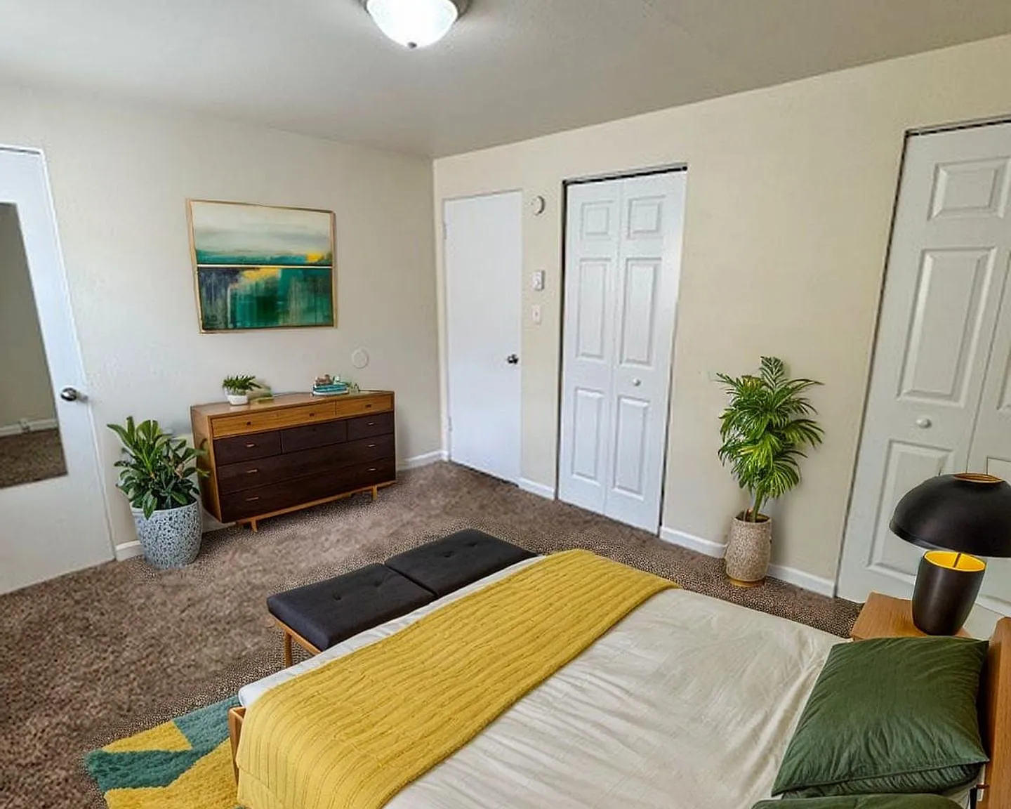 Boulder Manor — Photo 3