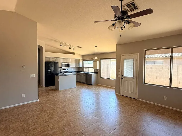 43878 W Wade Dr — Photo 4