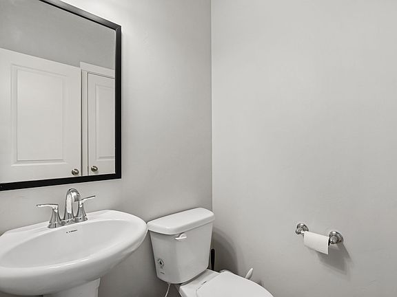 3rd image of 4184 E Sun Crest Dr