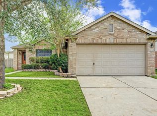 4711 Silver Spruce Ln, Friendswood, TX 77546