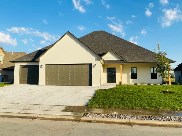 8489 E Deer Run St, Wichita, KS 67226