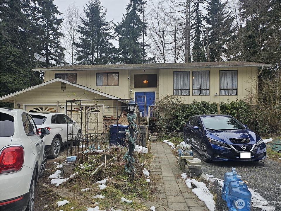 1st image of 13223 16th Avenue W