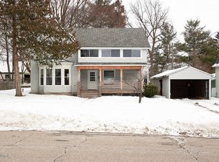 126 W Lincoln Ave, Reed City, MI 49677
