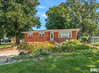 14 Hackney Ln, Springfield, IL 62702
