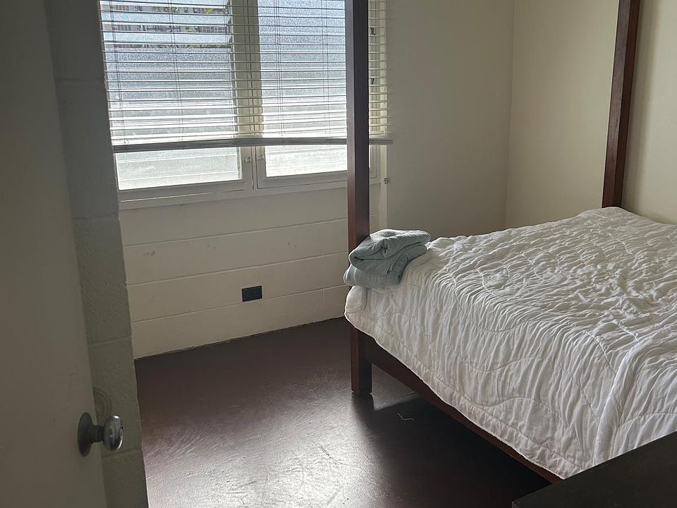 1st image of 3410 Leahi Ave APT 301