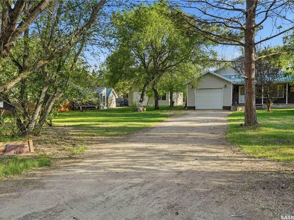 242 Woodlawn AVENUE, Katepwa Beach, SK S0G 2Y0