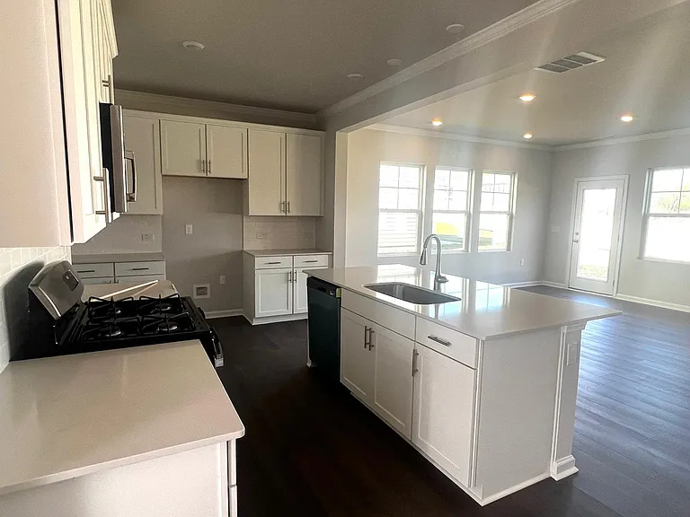 1084 Maple Branch Cir — Photo 12