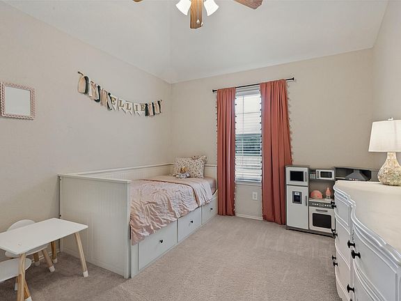 5th image of 8209 Grayson Way