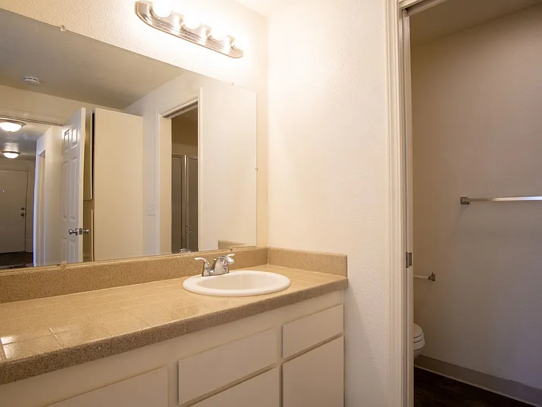 147A - Park Place Apartments — Photo 19