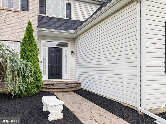 2nd image of 115 Amberwood Dr