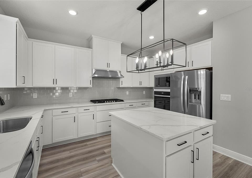 Saruwa2♡ 7809 Amelia Road # A