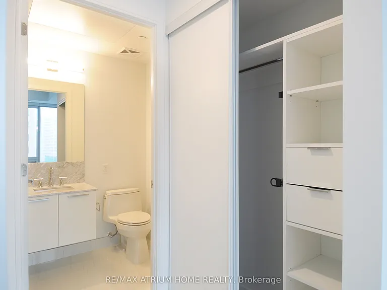 3 Gloucester St #501 — Photo 6