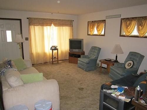 2nd image of 223 Tenny Ave