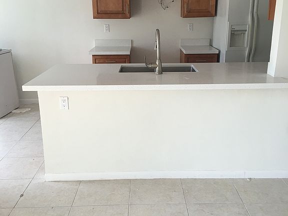5th image of 12116 SW 110th Street Cir N