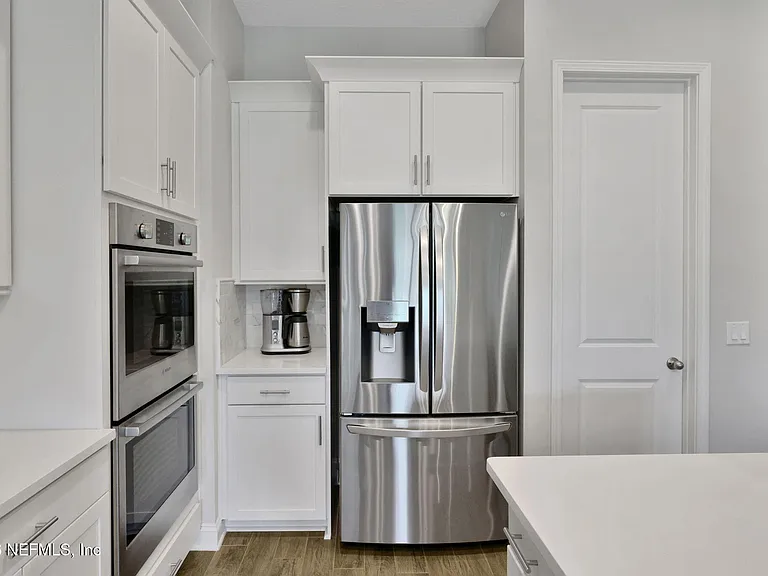 102 Seabrook Dr — Photo 25