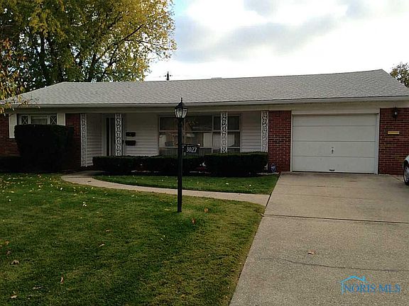 2nd image of 3027 Pinehurst Dr